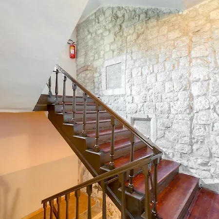 Lct Alberti Palace Daire *